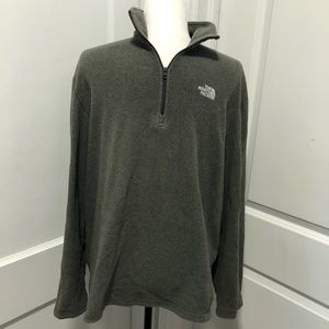 The North Face mens light half zip sweater size medium